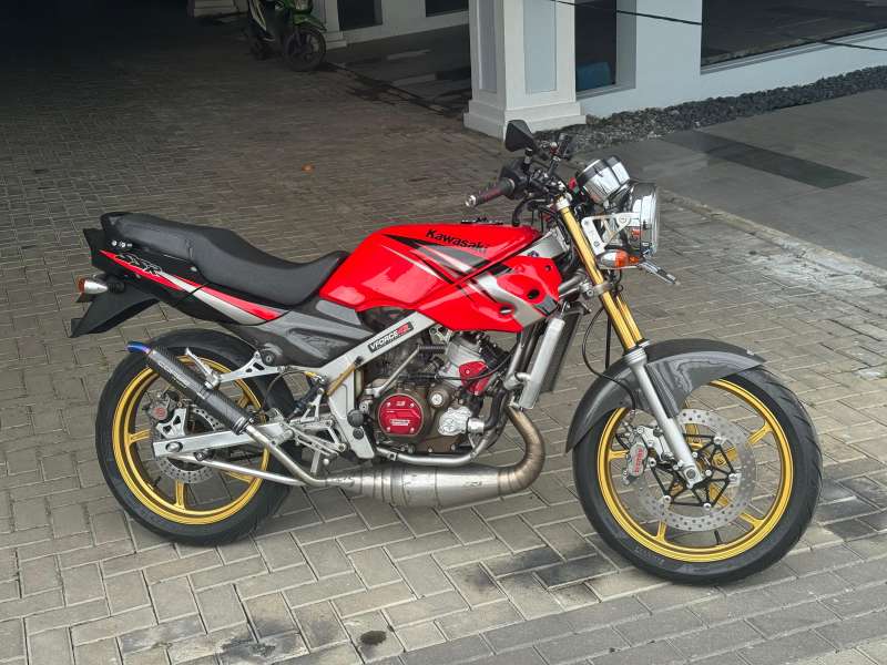NINJA R