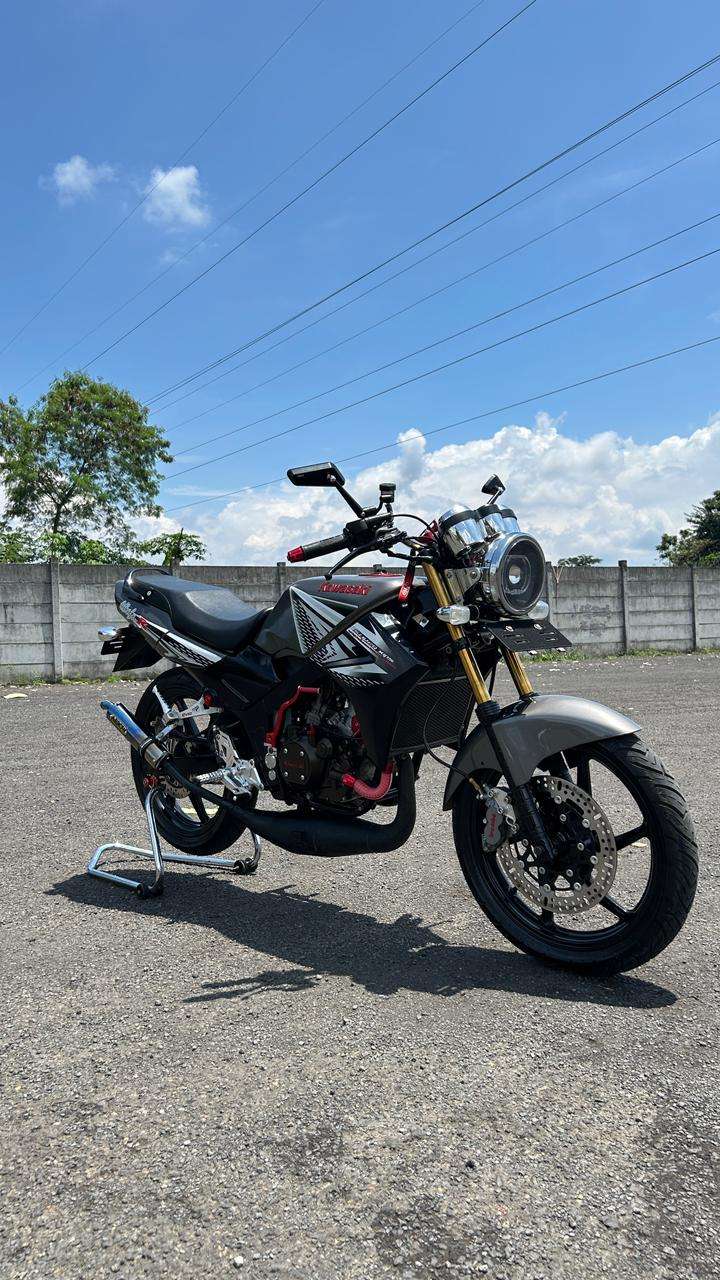 NINJA R