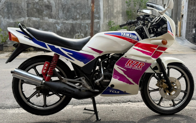 yamaha RZR tahun 1994 asli putih